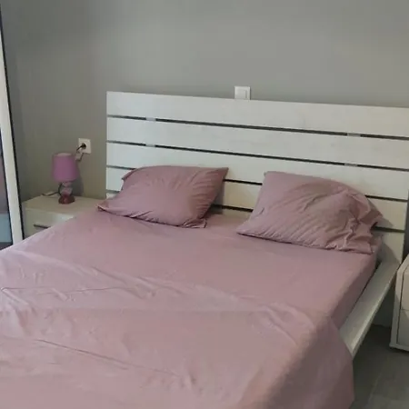 Loukas House 2 *